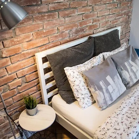 Lion - Gold * Krasków